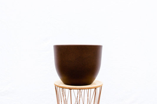 Eggy Pflanztopf Bronze – Ø65 x H51 cm, Innen & Außen