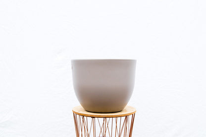 Eggy Pflanztopf Taupe Ø55cm – Modern & Pflegeleicht